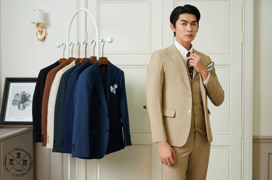 VEST SỌC VÀNG