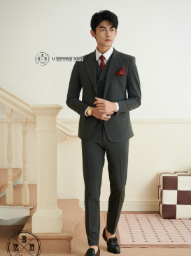 VEST KẺ ĐẬM 79